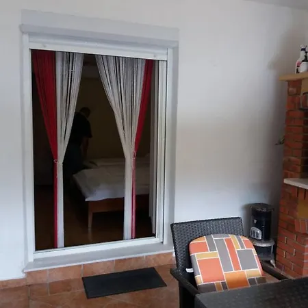 Lucica Apartament *