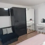 Lucica Апартаменти *