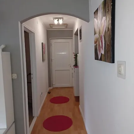 Appartement Lucica *