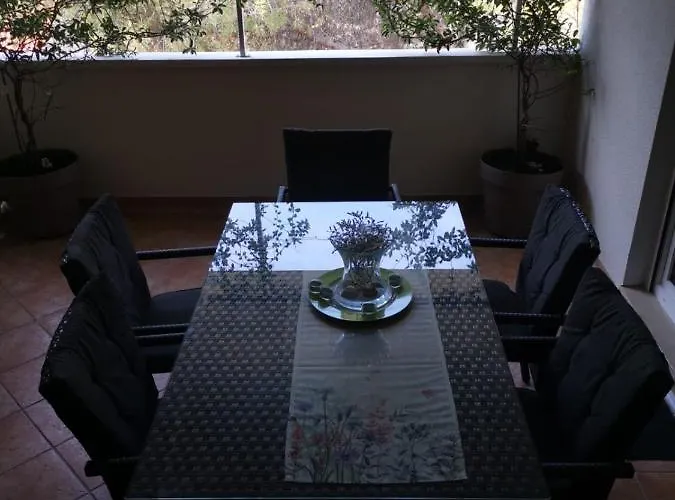 Appartement Lucica *